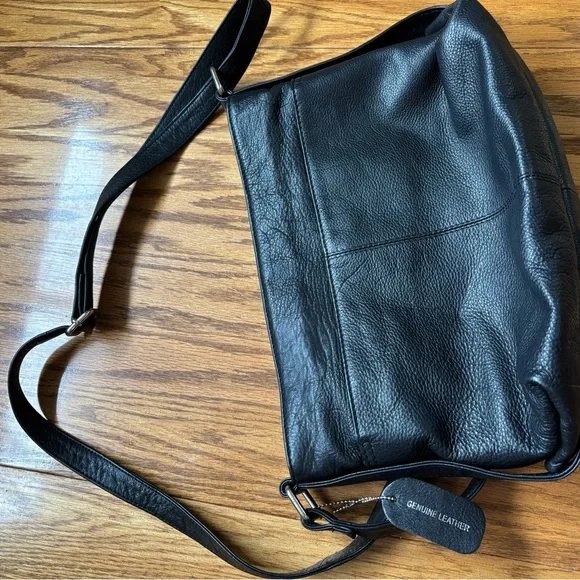 Black Leather Crossbody Bag - Picture 2 of 3